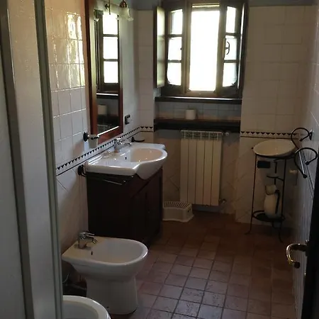 בית חווה Antico Casale Pozzuolo *
